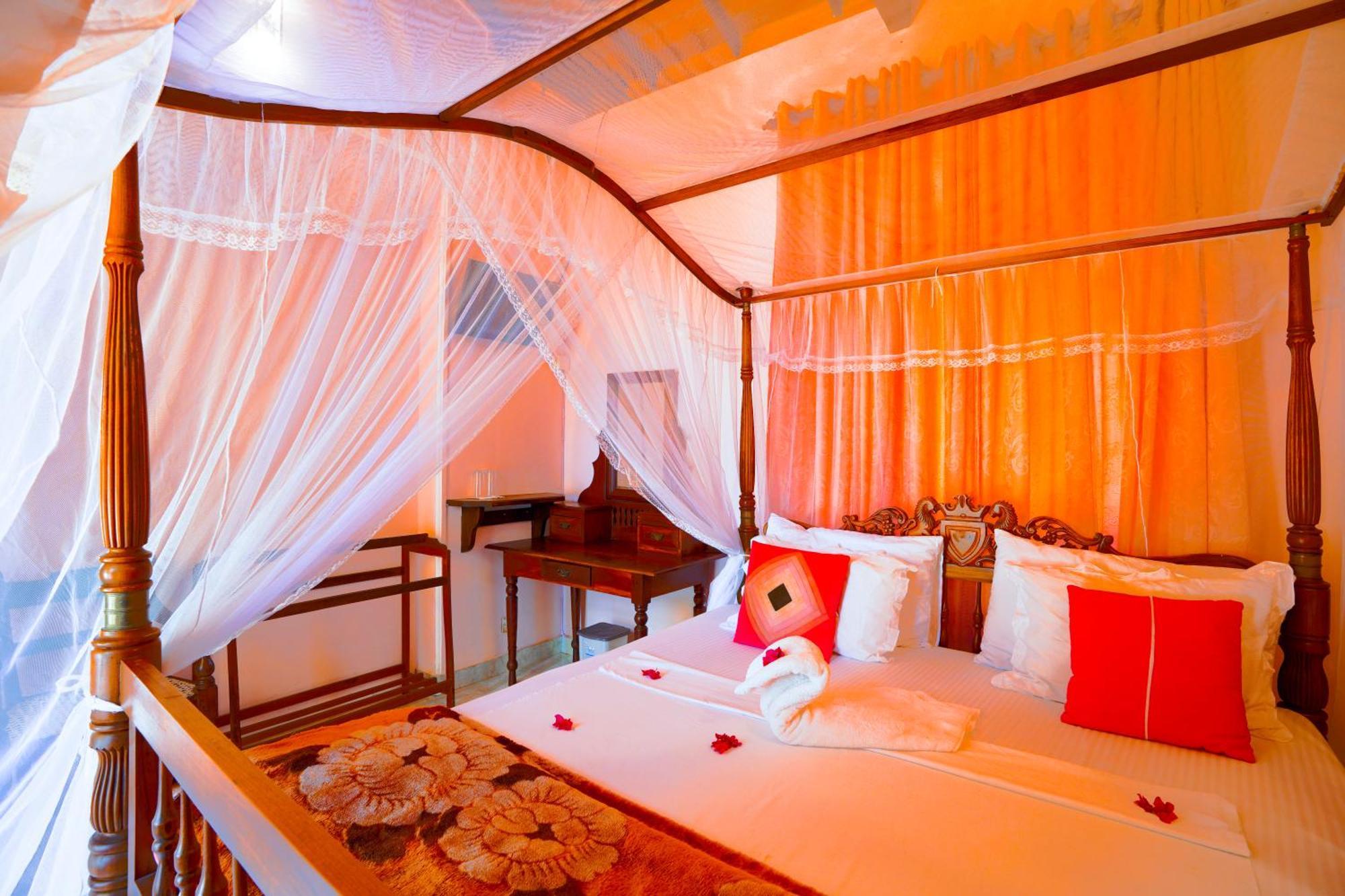 Frangipani Motel กอลล์ ภายนอก รูปภาพ
