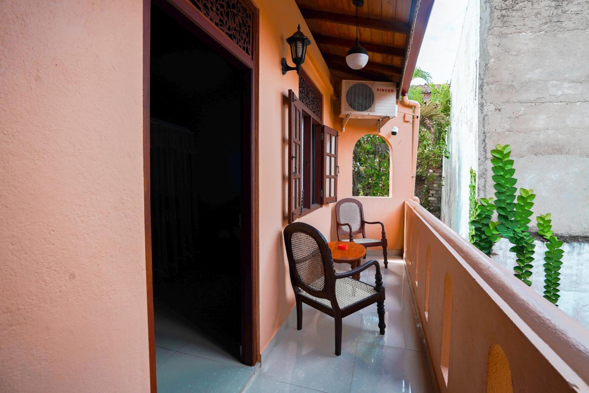 Frangipani Motel กอลล์ ภายนอก รูปภาพ
