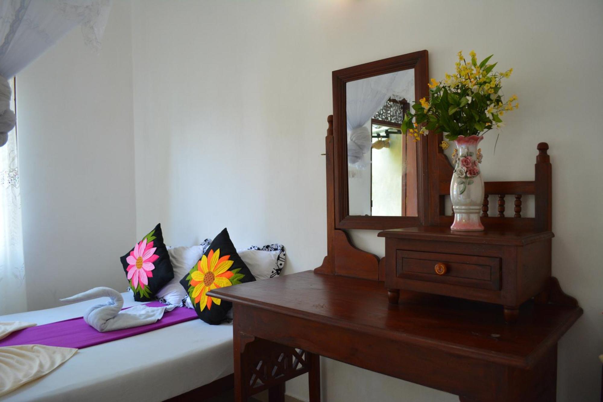 Frangipani Motel กอลล์ ห้อง รูปภาพ