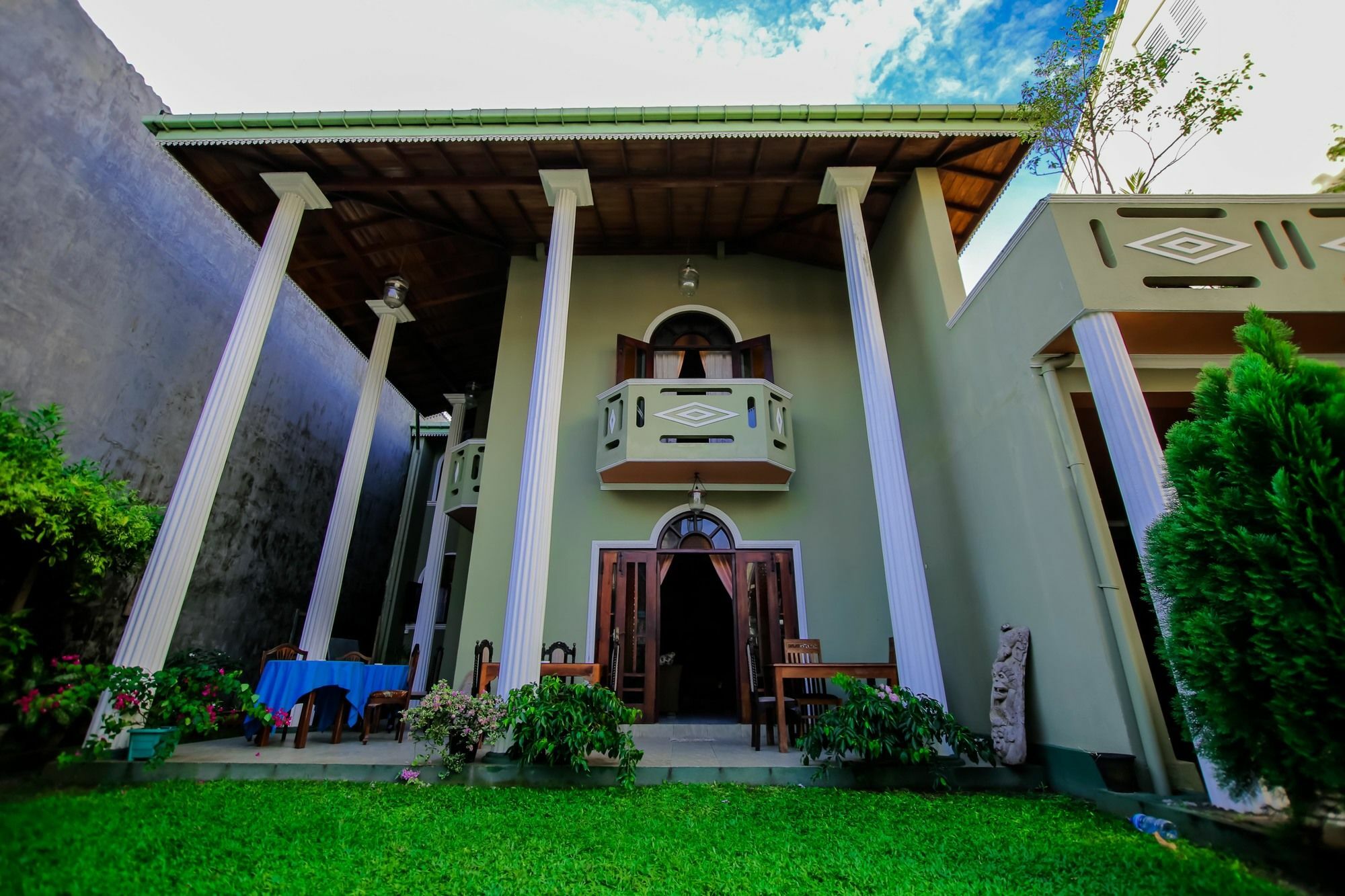 Frangipani Motel กอลล์ ภายนอก รูปภาพ
