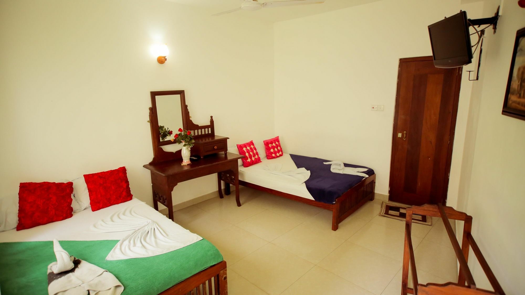 Frangipani Motel กอลล์ ภายนอก รูปภาพ
